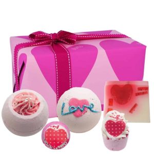 Bomb cosmetics you’re so Cupid wrapped gift pack