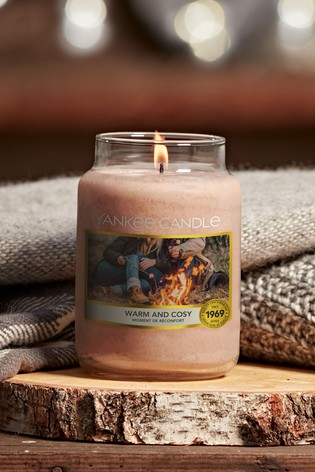 Yankee Candle Warm and Cosy Large Jar Candle, 623g - Image 2