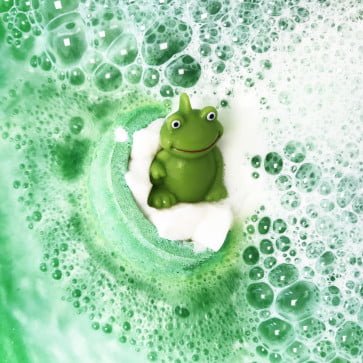 Its Not Easy Being Green Bath Bomb with Toy Frog, 160g - Bomb Cosmetics - Image 2