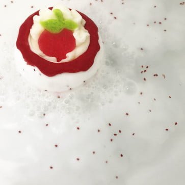 Pick Your Own Strawberry Bath Bomb, 160g - Bomb Cosmetics - Image 2