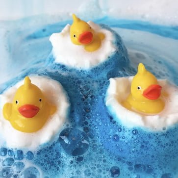 Pool Party Bath Bomb with Rubber Duck, 160g - Bomb Cosmetics - Image 2