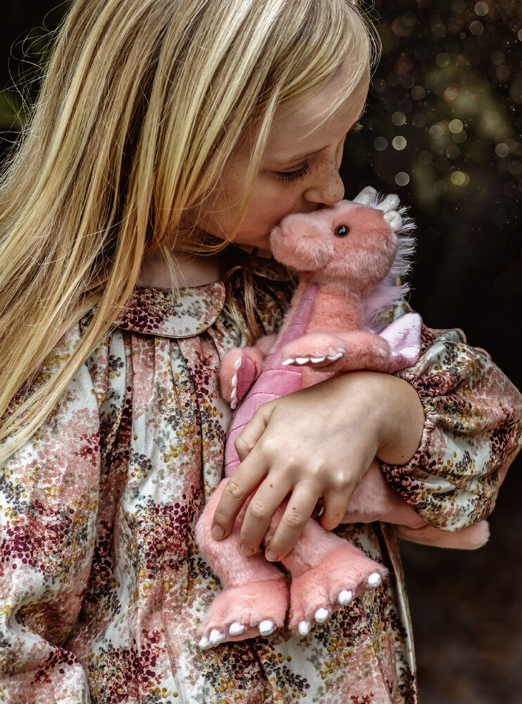 Charlie Bears Bearhouse - Hearts Dragon 20cm - Image 3