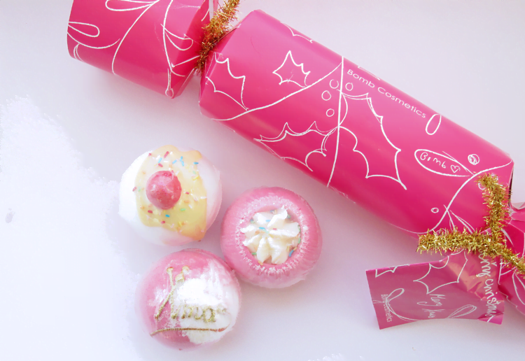 Berry Christmas Cracker Gift Pack - Bomb Cosmetics - Image 4