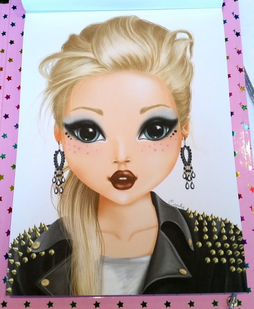Top Model Makeup Studio Folder Colouring Book - Depesche - Image 3