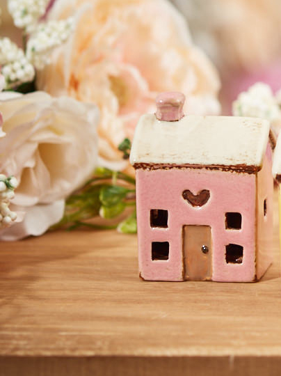 Cute Pink Mini Ceramic House Ornament - Langs