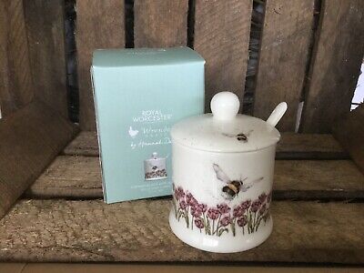 Bee Conserve Pot and Spoon - Wrendale Designs - Image 3