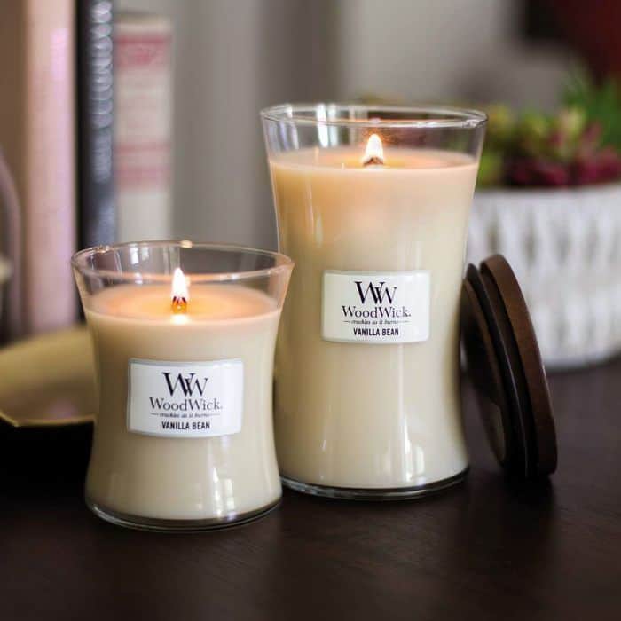 WoodWick Vanilla Bean Large Hourglass Candle, 604g - Image 3
