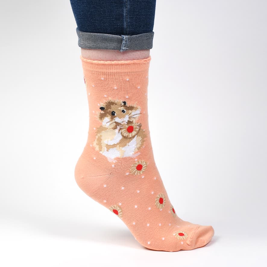 'Flowers’ Giraffe Socks - Wrendale Designs - Image 2