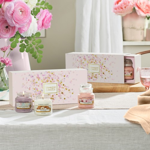 Yankee Candle 3 Small Jar Gift Set - Spring Summer 2019 - Image 2