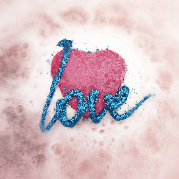 All You Need Is Love Bath Bomb, 160g - Bomb Cosmetics - Image 2