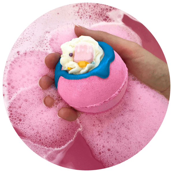 Chill Out Ice Lolly Bath Bomb, 160g - Bomb Cosmetics - Image 2