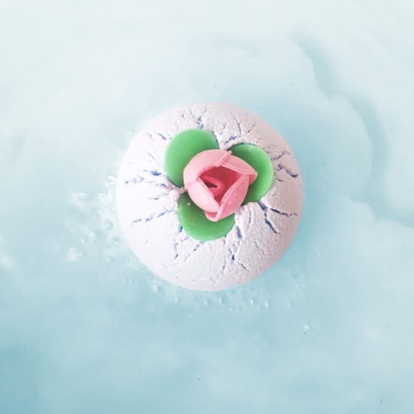 Porcelain Peony Bath Bomb, 160g - Bomb Cosmetics - Image 2