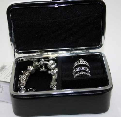 'The Diamond Jewellery: Minus The Diamond Bit' Jewellery Box - The Bright Side - Image 3