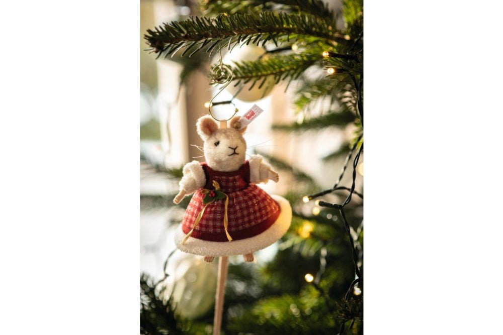 Steiff Mrs Santa Mouse Ornament - Limited Edition EAN 007453 - Image 2