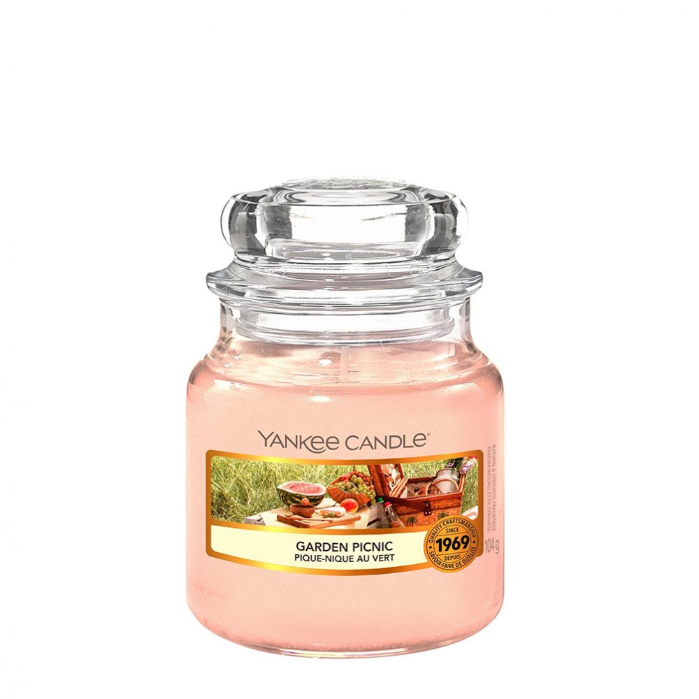 Yankee Candle Garden Picnic Small Jar Candle, 104g