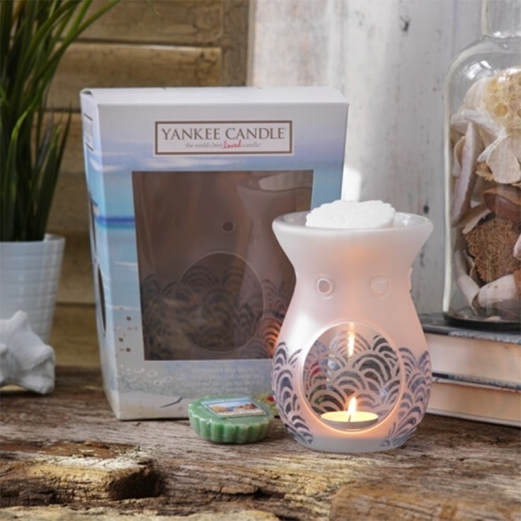 Yankee Candle Melt Warmer & 4 Wax Melt Coastal Living Gift Set - Image 2