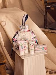 Cath Kidston Wild Flowers Wild Women Travel Beauty Pouch