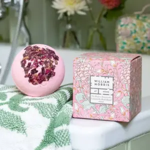 William Morris The Modern Homemaker Rose Petal Vegan Bath Fizzer 200g Bath Bomb