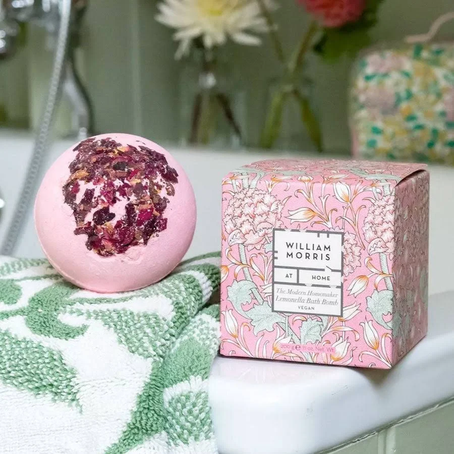 William Morris The Modern Homemaker Rose Petal Vegan Bath Fizzer 200g Bath Bomb