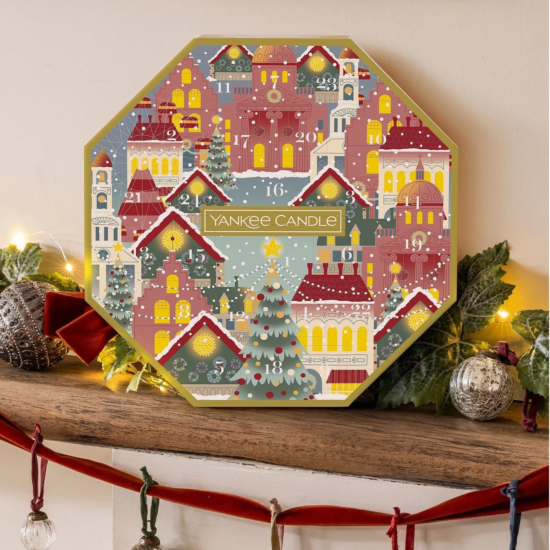 Yankee Candle Wreath Advent Calendar - Christmas Village